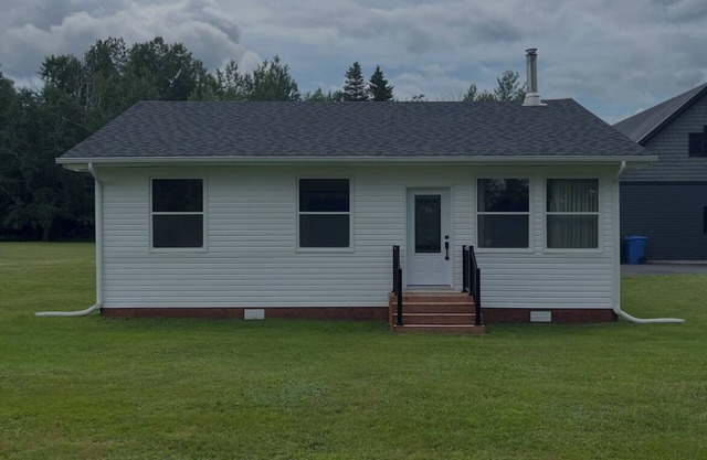 3 bdrm fully furnished cottage near the beach