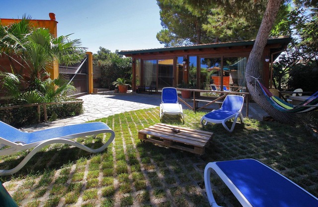 3 Schlafzimmer Villa, 2 Badezimmer, WiFi, Garten, Grill, Außenküche