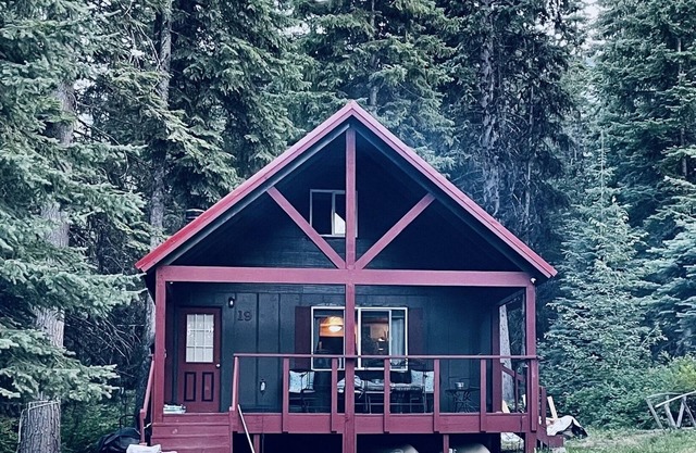 3 Bed/ 1 Bath Retreat in the Mountains