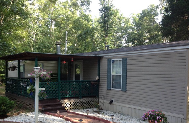 3 Bed / 2 Bath Etwa eine Meile vom Old Hwy. 25 Bootsrampe