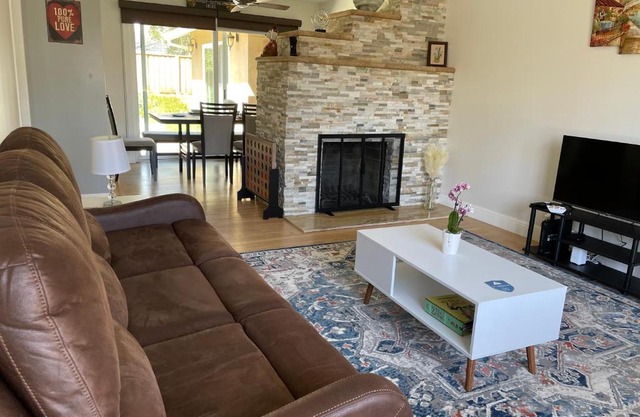 3 Bed 2 bath cozy house in Silicon Valley