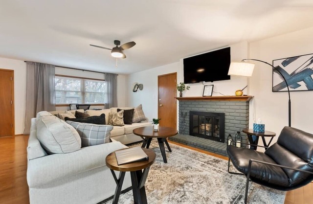3 Bed 2 Bath Home w/ 2 Car Garage & Fitness Room