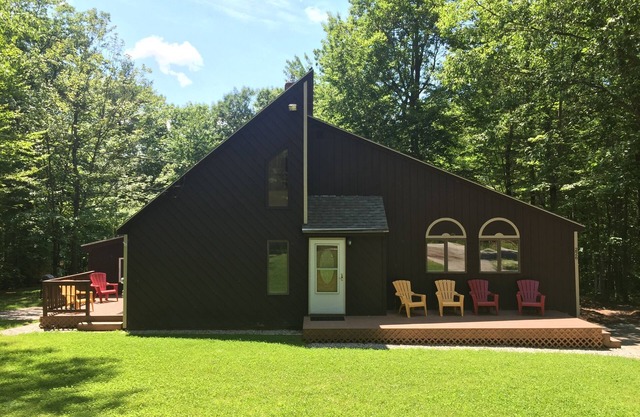 4 Bed - 2 Bath Rental House im Herzen des Mount Washington Valley!