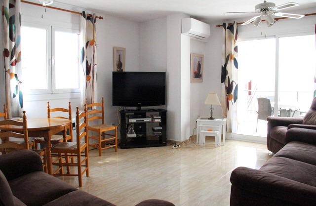 3 Bed Apt Villamartin Plaza, Great Food, Sun, Beaches and Golf