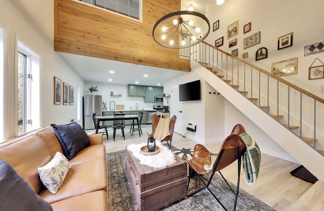3 Bed Bungalow - Spacious Organic Modern Home