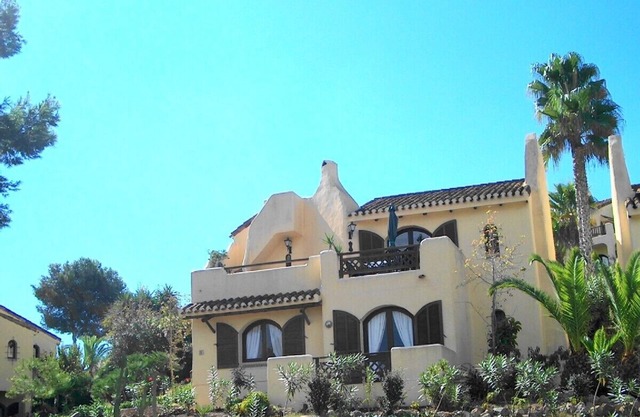 3 Bed det.Villa. Golf Tennis Paddle . 5G WiFi 55”Smart TV -20% May/Jun Discount