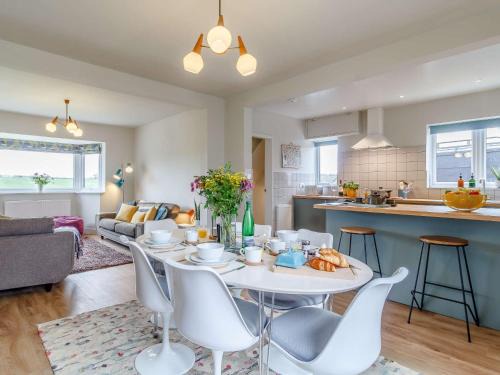 3 Bed in Sandringham 82358
