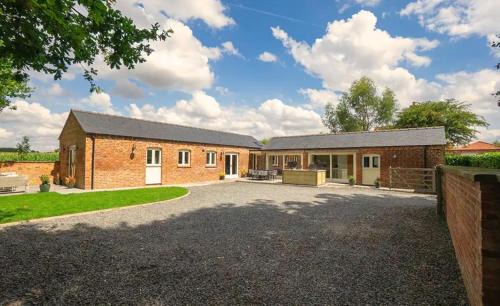 3 Bed in Thimbleby oc-b32849