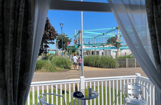 3 Bed Static caravan 12ftx38ft nr. beach & pool. New adventure land wrap decking