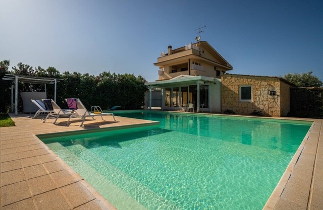 3 bedoom 210 qm Villa mit wunderschönem Pool 6 km von Syrakus entfernt