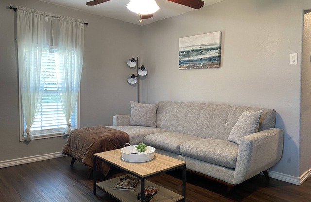 3 Bedroom,1 bath Comfortable and affordable house in Convenient location couple of minutes from the beach.