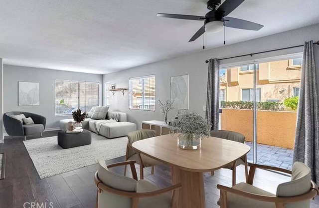 3-bedroom 2.5 bathroom apartment in Santa Clarita for Rent.
