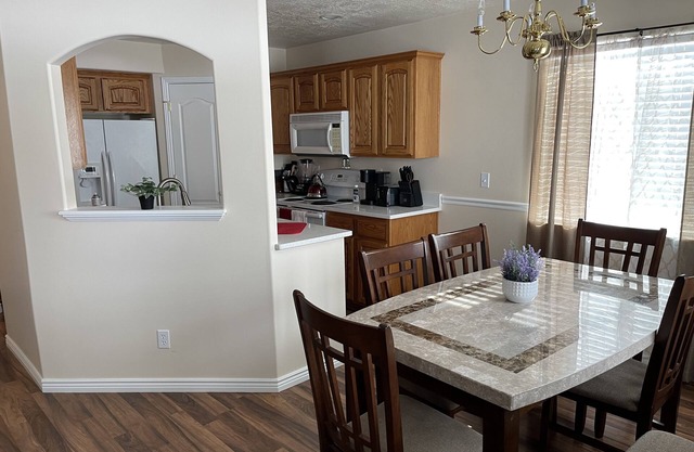 3 bedroom, 2.5 bathroom Town Home with a 2 car garage at the Maples