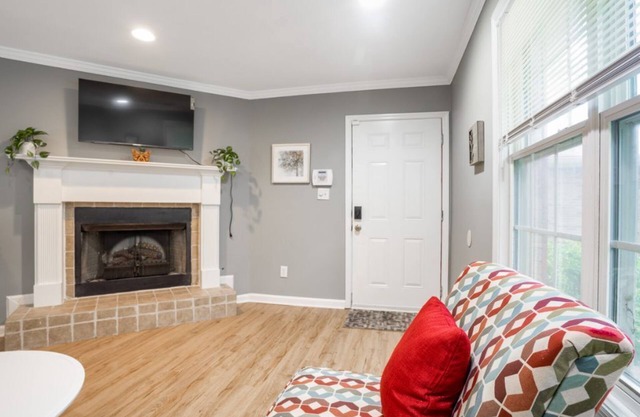 3 bedroom 2 full bath in Atlanta