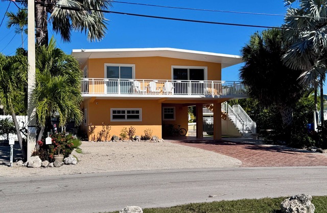 3-bedroom, 3-bath Canal front home with private pool in Islamorada, Florida Keys