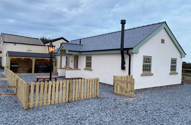 3 bedroom accommodation in Stalmine, near Poulton-le-Fylde