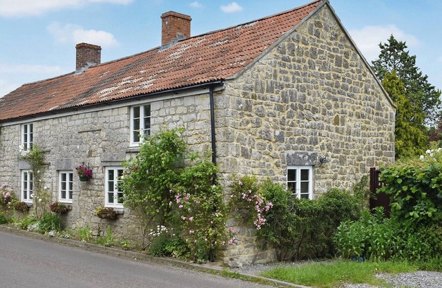3 bedroom accommodation in High Ham, near Langport