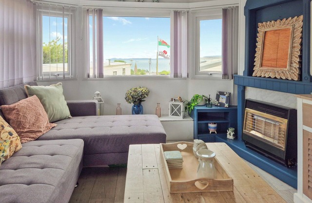 3 bedroom accommodation in New Quay