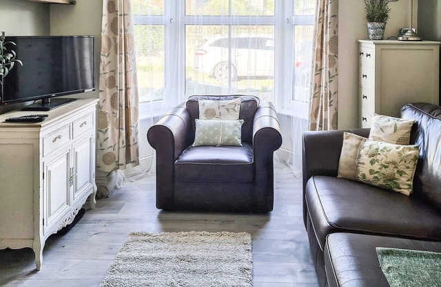 3 bedroom accommodation in Portland