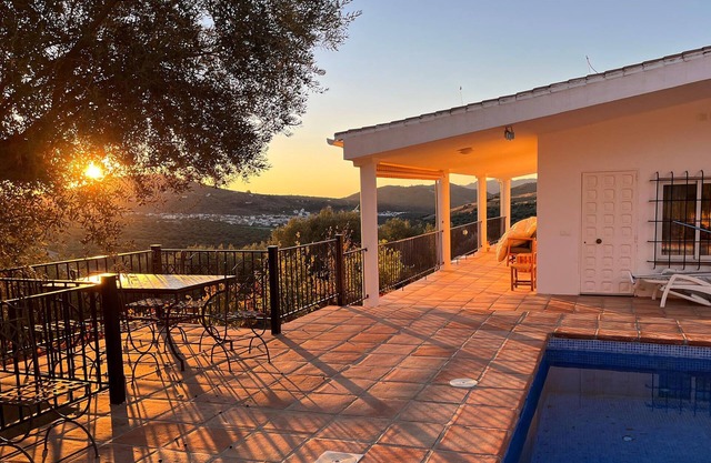 3 bedroom accommodation in Malaga