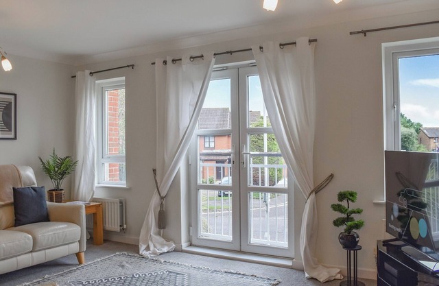 3 bedroom accommodation in Poole