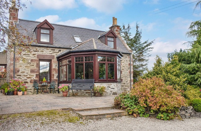 3 bedroom accommodation in Fisherford, near Inverurie