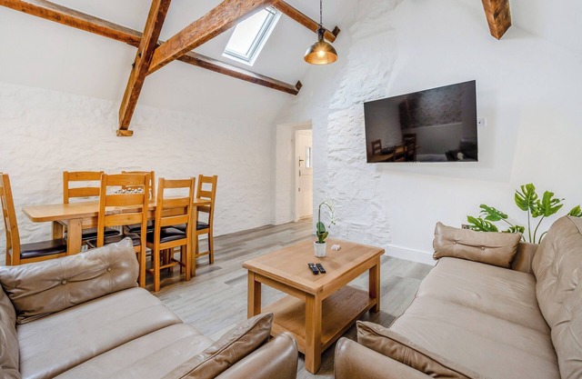 3 bedroom accommodation in Bala