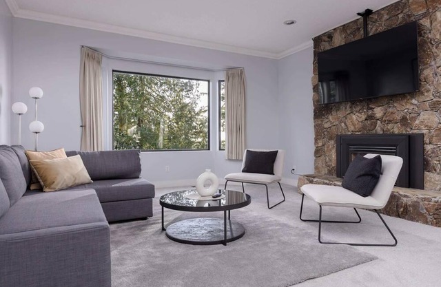 3 Bedroom Apartment in NorthVan