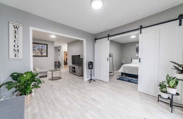 3 bedroom apartment in Cranston, RI