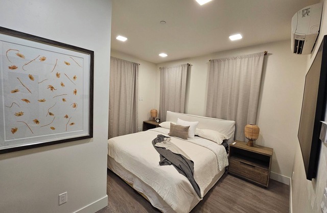3-bedroom apartment in charming Los Alamos with WiFi, AC.