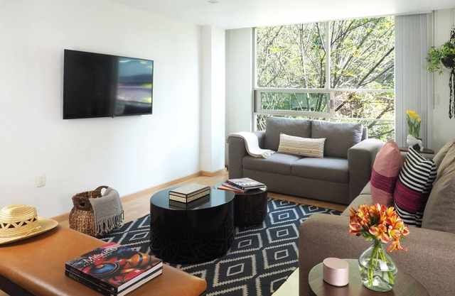 3-Bedroom Apartment with Balcony - Terrace & Gym