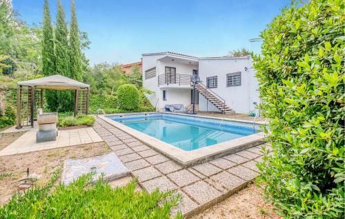 3 Bedroom Awesome Home In Can Carbonell
