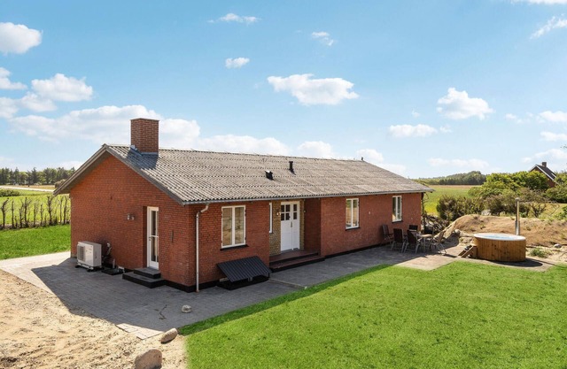 Schönes Haus mit 3 Schlafzimmern in Tim