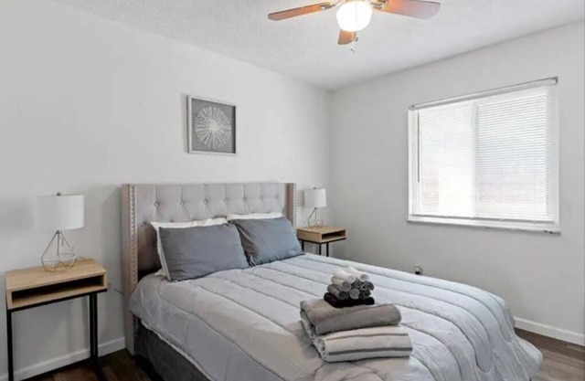 3-bedroom building in serene Saint Ann with WiFi, AC