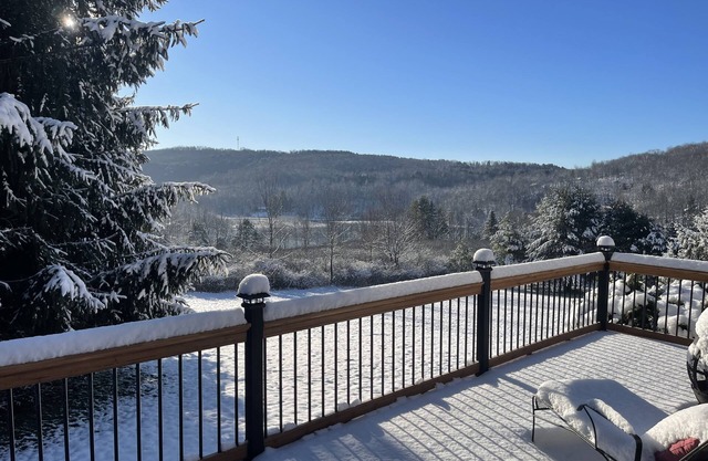 3-bedroom chalet just 13 minutes drive to Bethel Woods