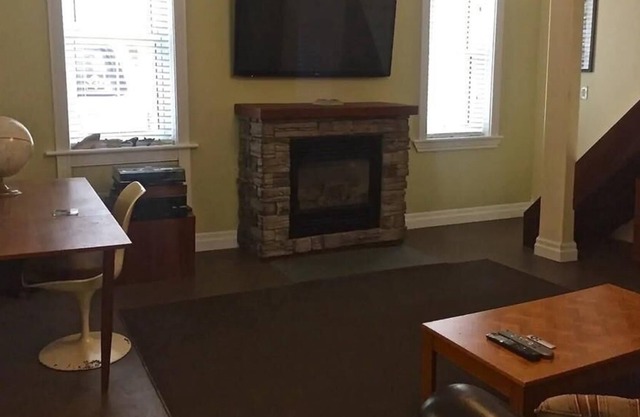 3 Bedroom Close to All Amenities