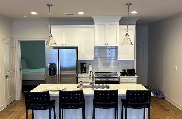 3-bedroom condo in awesome Tuscaloosa minutes from campus and downtown