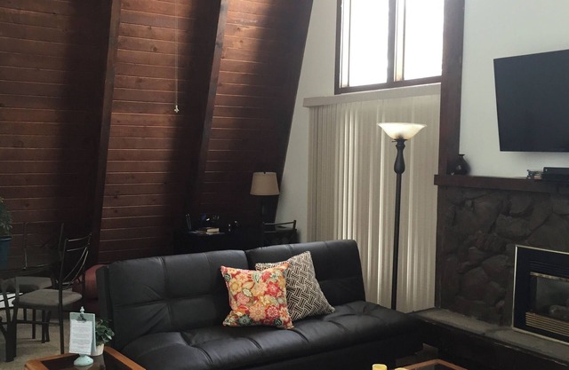 3-bedroom condo near Heavenly Ski Resort’s Nevada Lodges