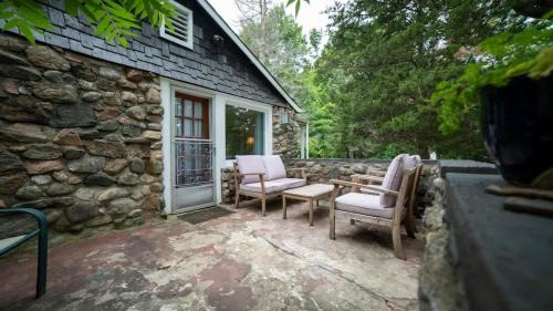 3-Bedroom Cottage #1 Hamilton