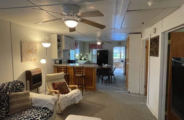 3 Bedroom Cottage Inside Promised Land State Park!