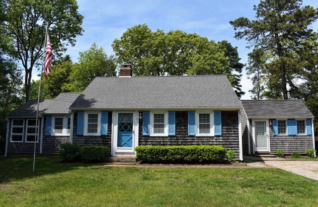 3 bedroom home, .5 miles to beach! Offering central air!