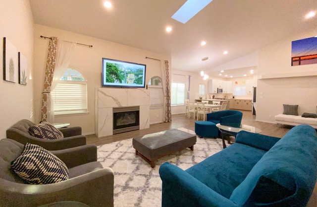 3-bedroom Home for Working Professionals