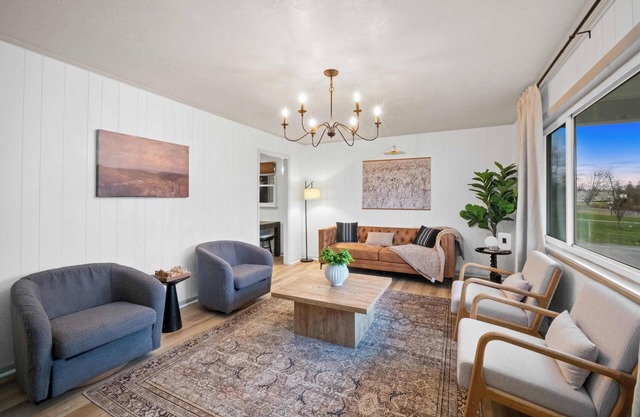 3-bedroom home located just minutes from NRG featuring a fire pit/indoor hot tub