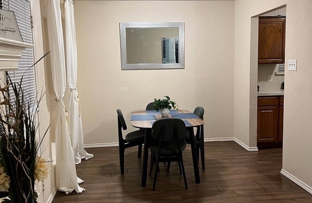 3 Bedroom home, minutes from DFW entertainment