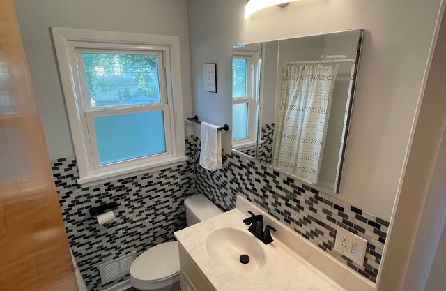 3 Bedroom home near water.