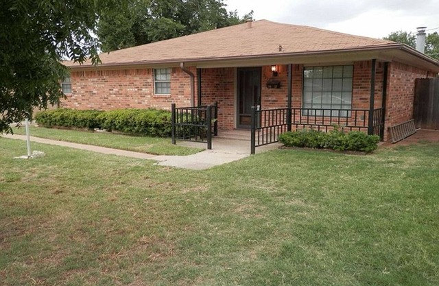 3-bedroom house in peaceful Wichita Falls with fitness, WiFi, office space.
