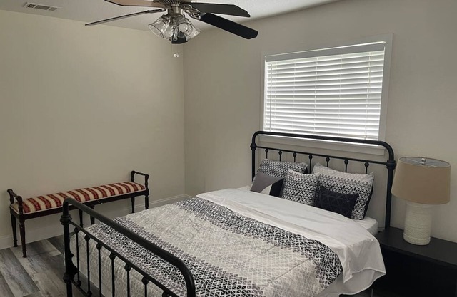 3 bedroom House in a quiet neighborhood