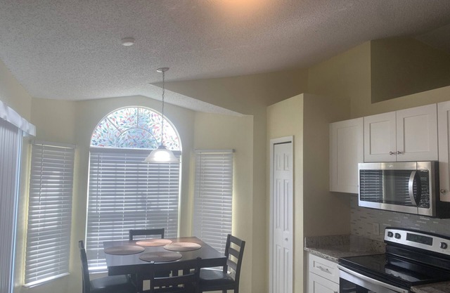 3-bedroom house in awesome Orlando with AC, WiFi
