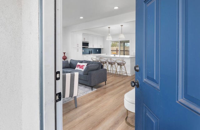 3-bedroom house in charming North Clairemont San Diego. Enjoy your stay