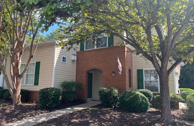 3-bedroom house in charming Woodstock GA